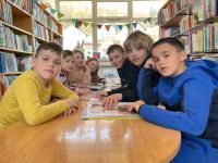 3. b na obisku v šolski knjižnici